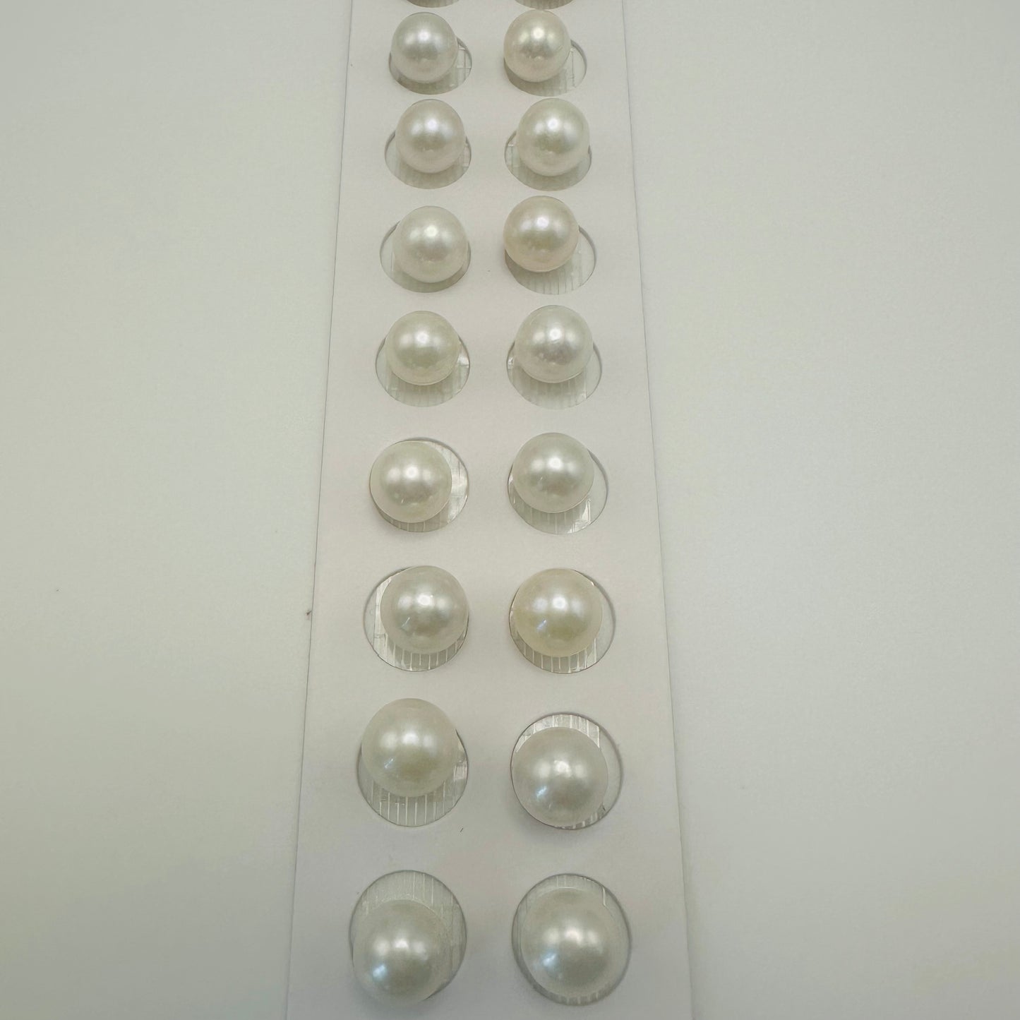 Fresh water pearl Edison Pearls $30/pcs(white) $25/pcs(Purple)