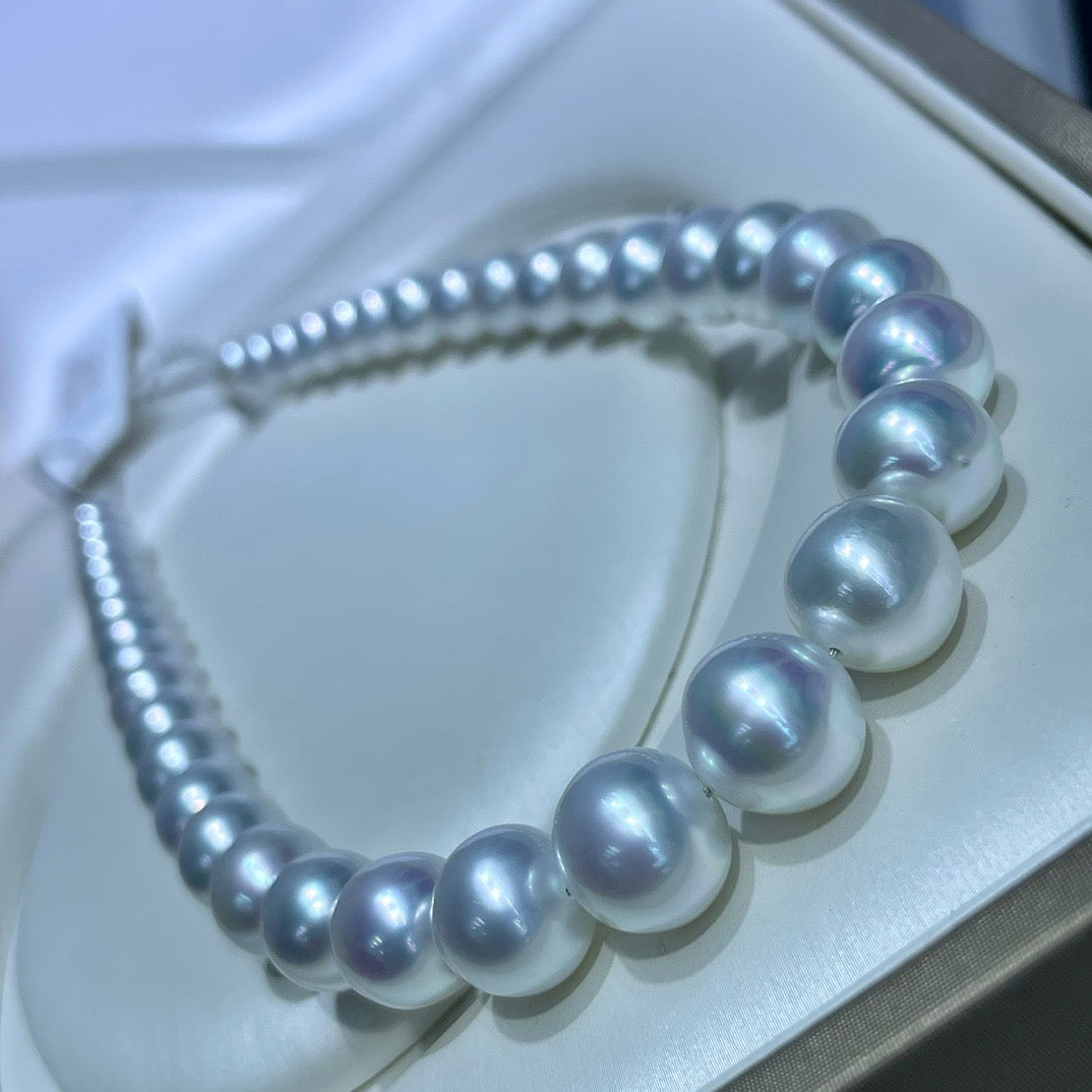 Australian White Pearl necklace