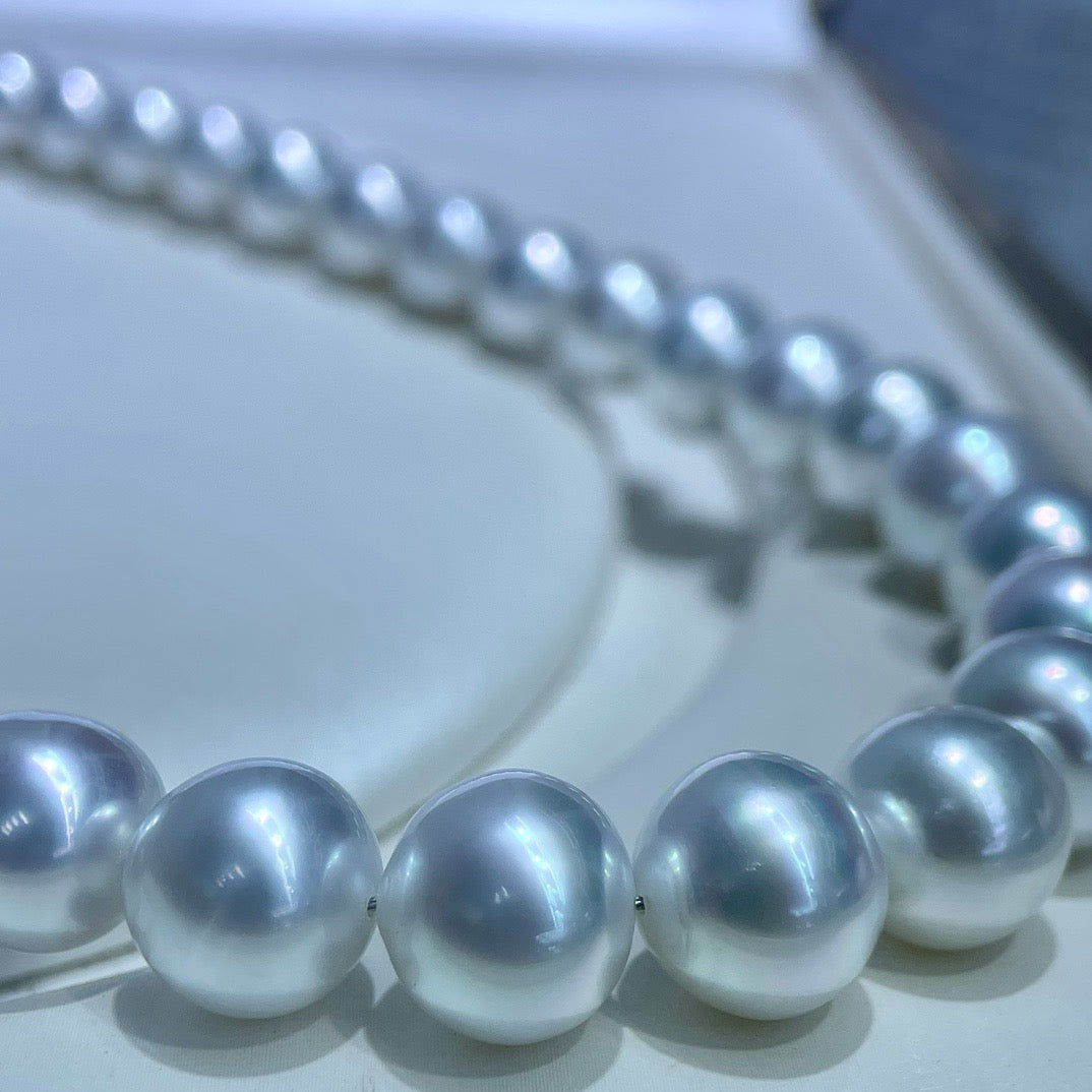 Australian White Pearl necklace