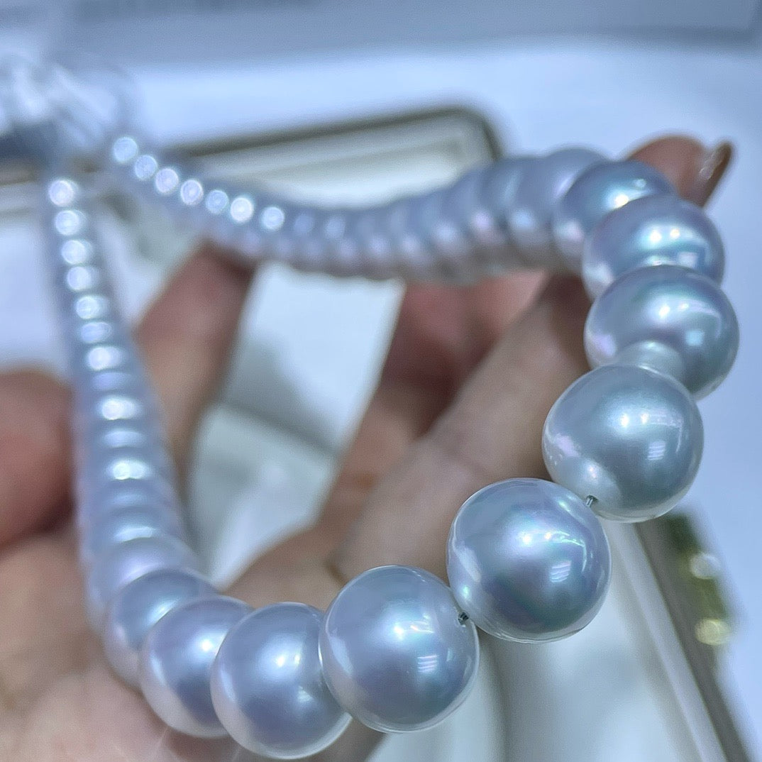 Australian White Pearl necklace