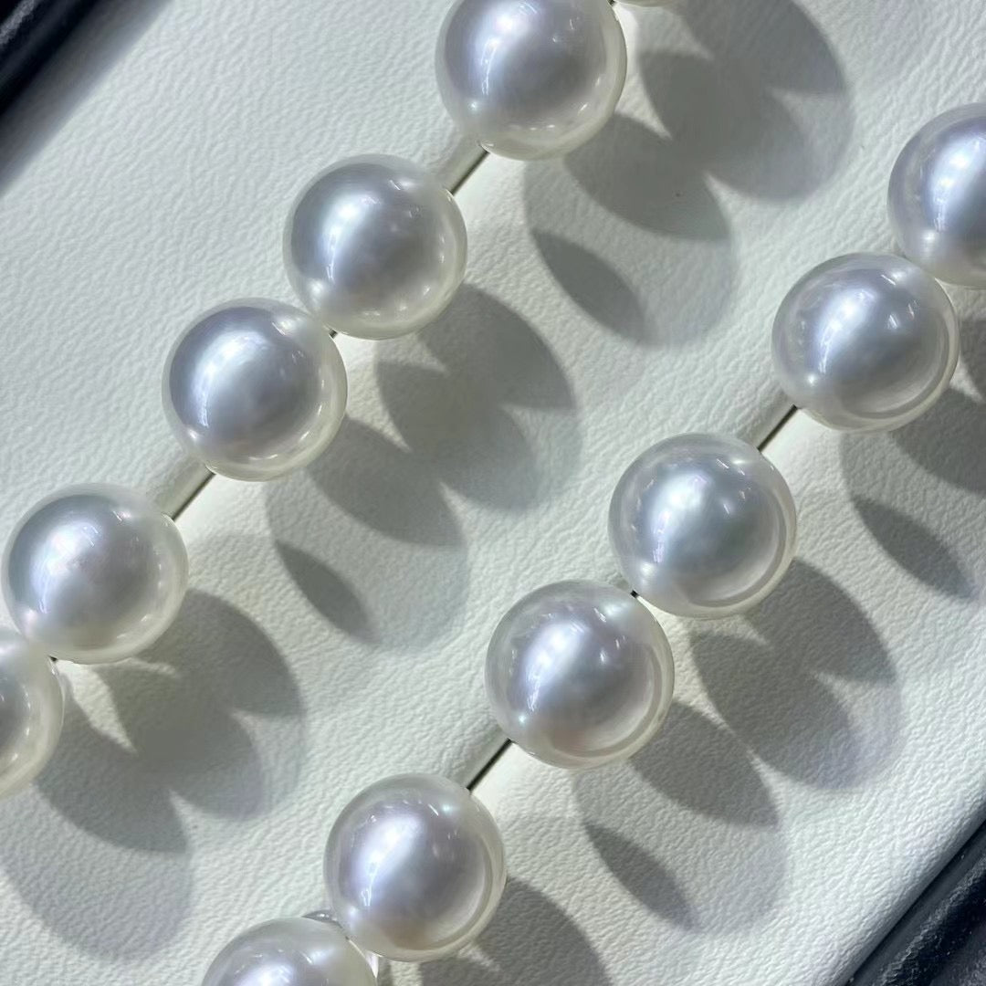 Australian White Pearl Earrings(Customized, no returns)