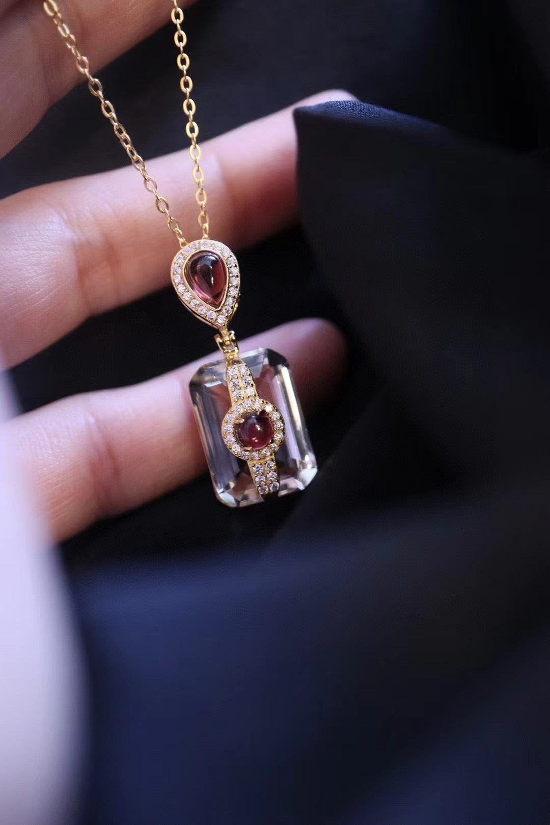 (N16) Natural White Crystal Garnet 925 Silver Necklace $49