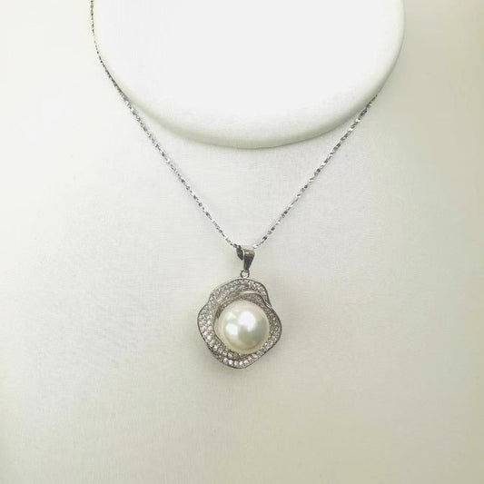 (N24) 925 Silver  Pearl Necklace$29