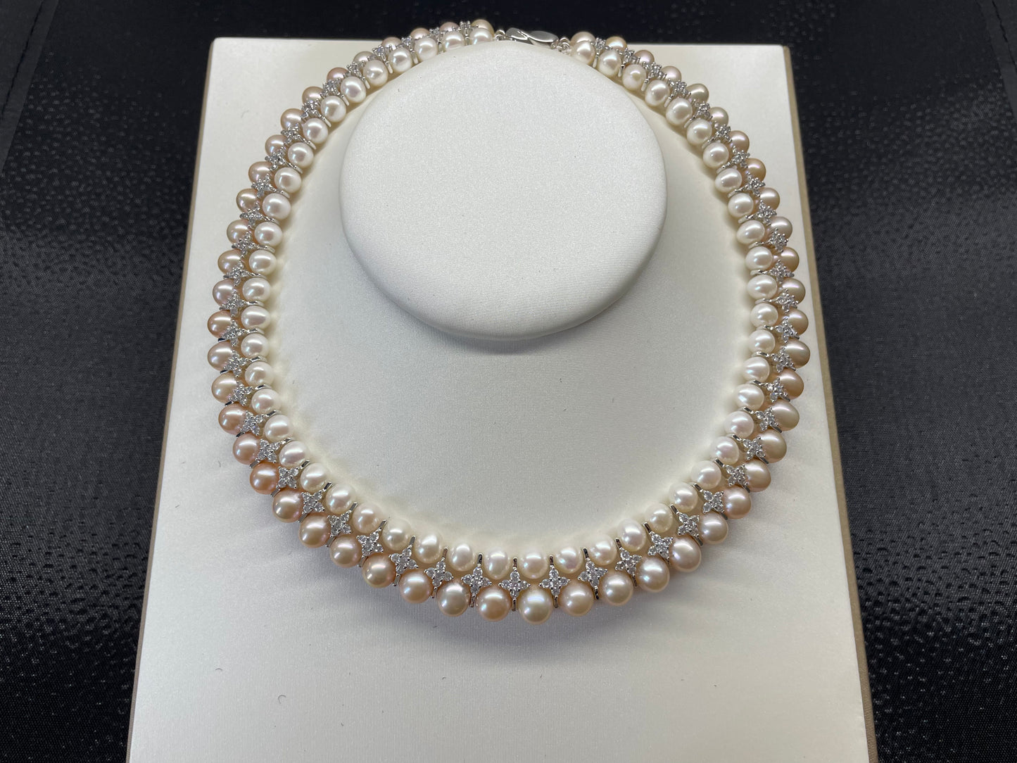(N1) Pearl necklace (Fashion style) $275